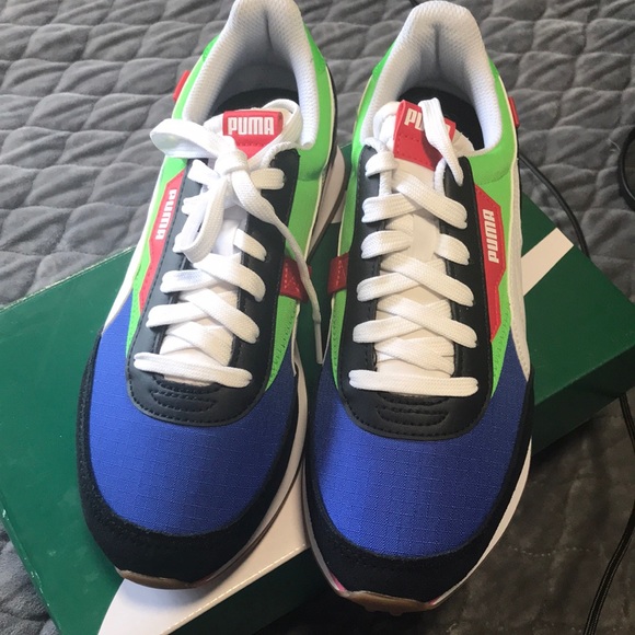 Puma shoes - Picture 2 of 5